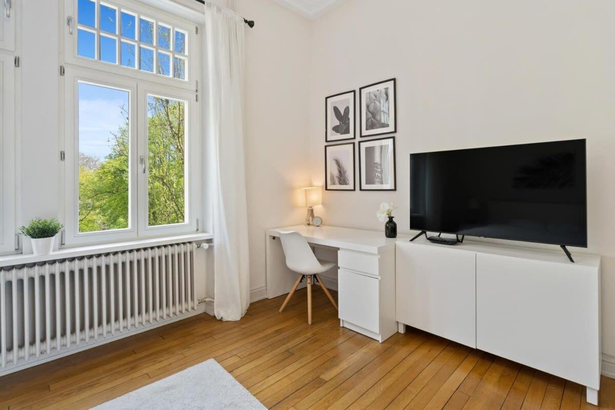 Room W Shared Bathroom&Kitchen In Luxury Villa Luxemburgo Exterior foto