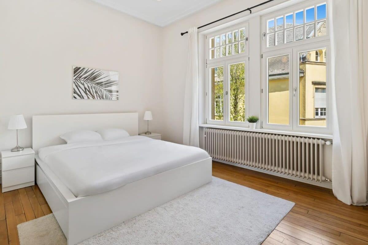 Room W Shared Bathroom&Kitchen In Luxury Villa Luxemburgo Exterior foto